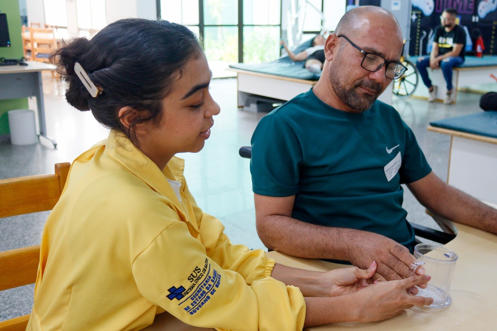 crer-recebe-missao-humanitaria-internacional-com-referencias-mundiais-em-microcirurgia-de-maos-e-membros-e-transforma-a-vida-de-mais-de-100-pacientes